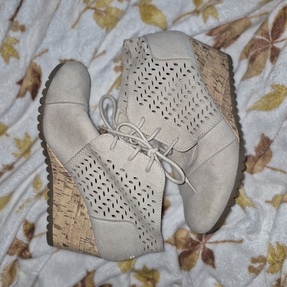 BOBS from Skechers Cream Perforated Wedges - Picture 1 of 7